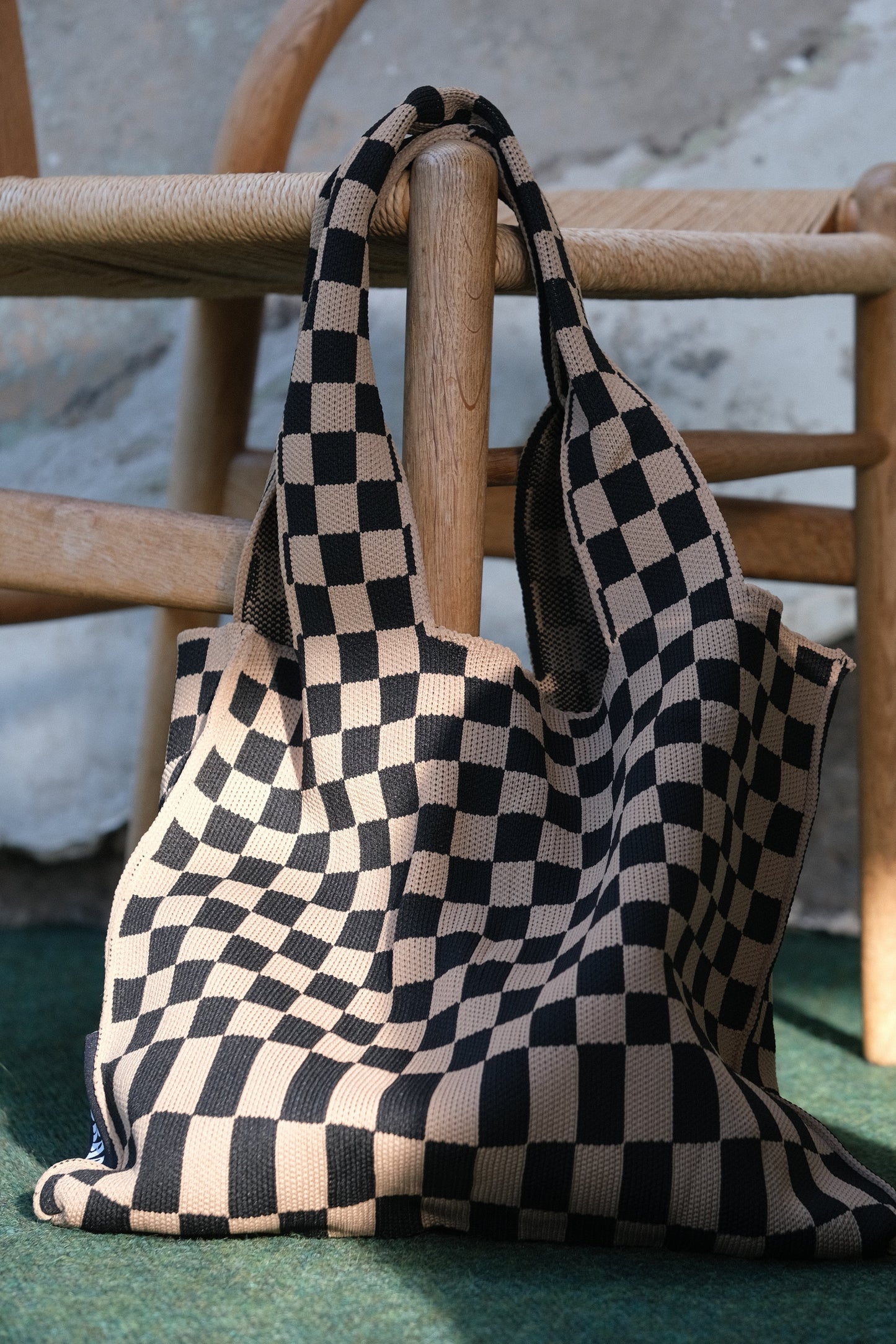 Liburan Large Checkered Tote Bag — Moss/Cream