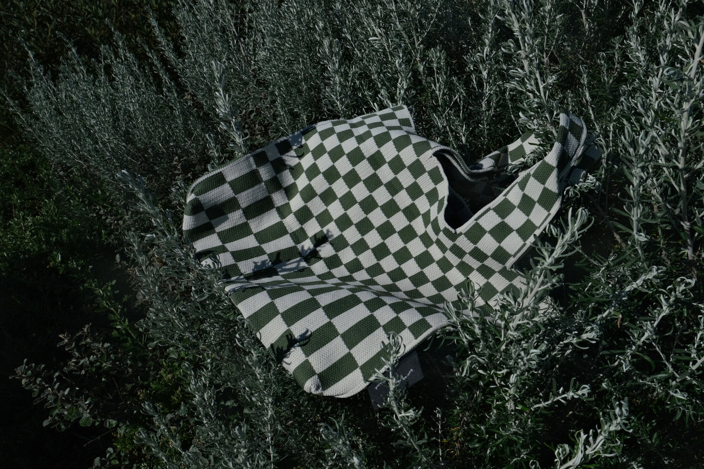 Liburan Large Checkered Tote Bag — Moss/Cream